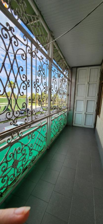 Gelahouse Aparthotel Batumi Eksteriør bilde